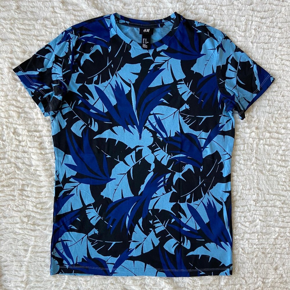 NWOT T-Shirt
